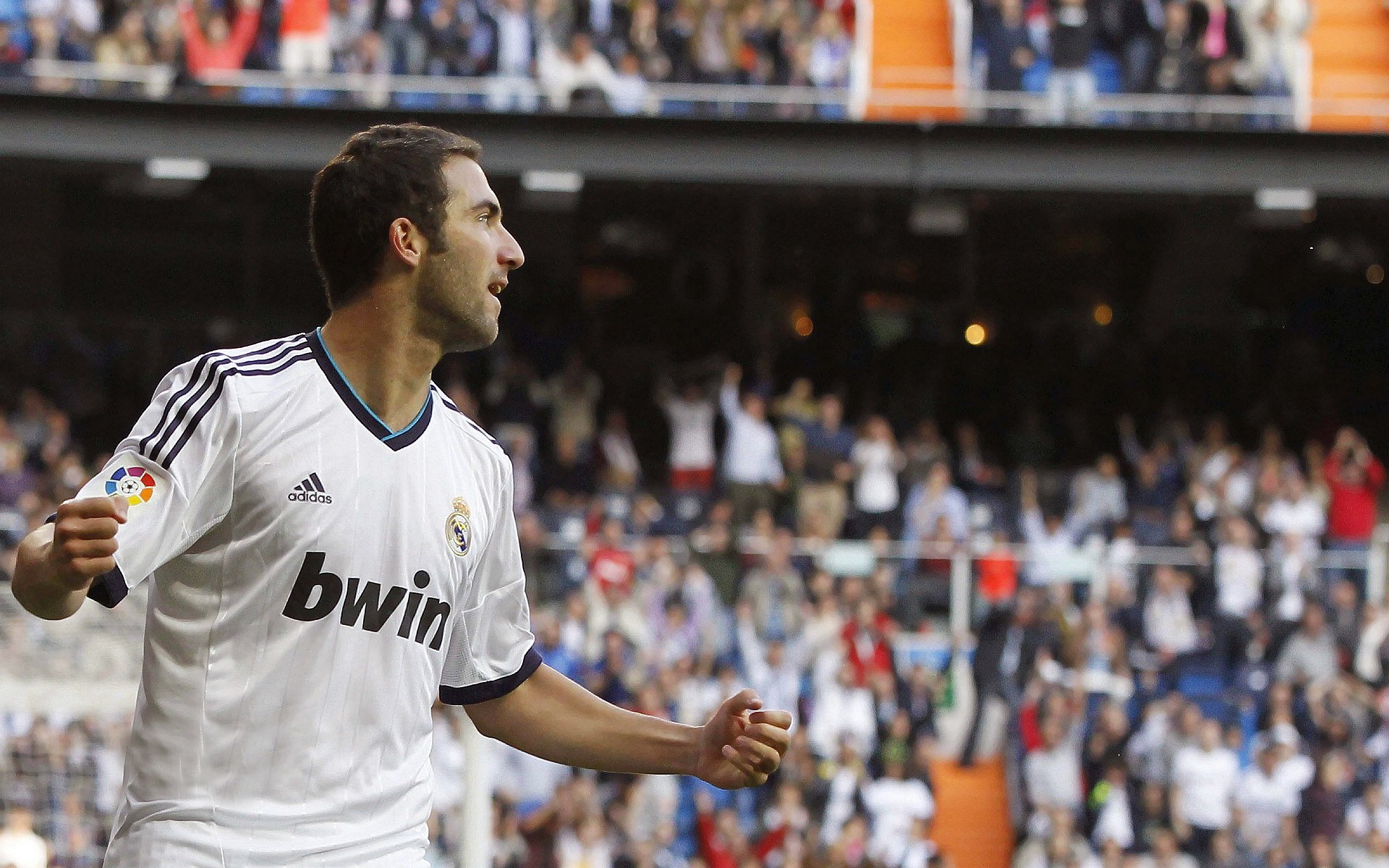 赛后数据：切尔西控球率占优，切尔西进球了